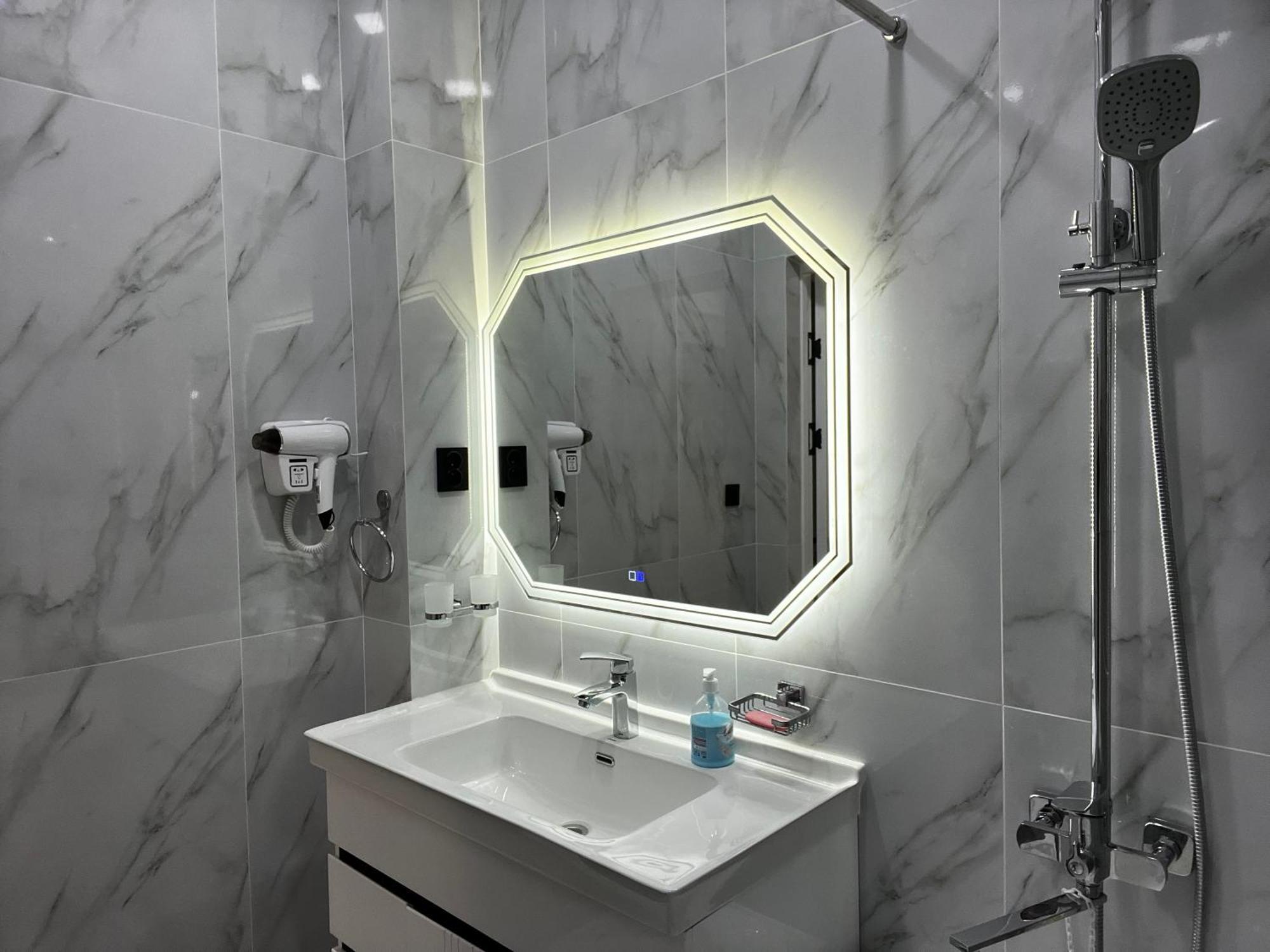 New Apartment Near The Savitsky Museum And Central Bazaar Nukus Luaran gambar